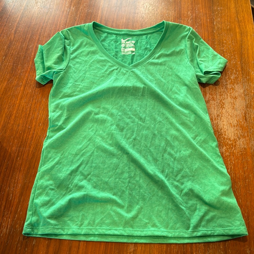 V neck Nike T shirt dri fit